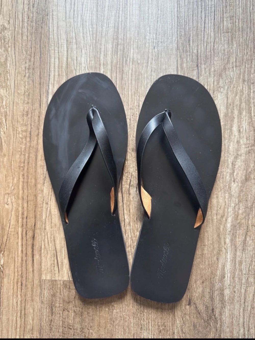 Black Women's Flip Flop Sandals - Minimal Leather Straps size 6.5